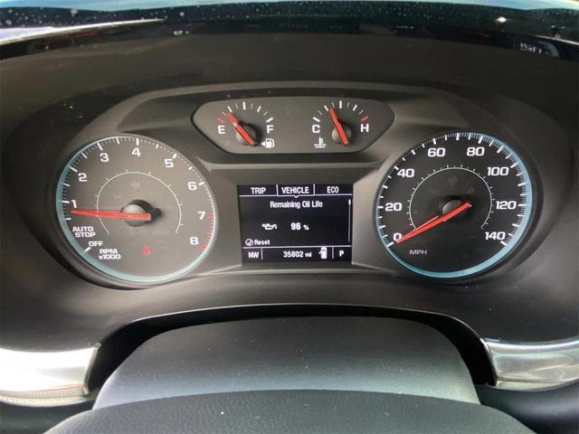 Photo of 2023 Summit White Chevrolet Traverse