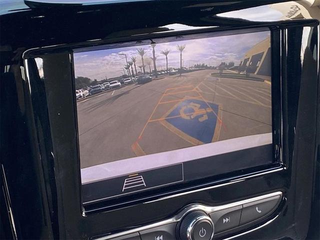 Photo of 2023 Summit White Chevrolet Traverse