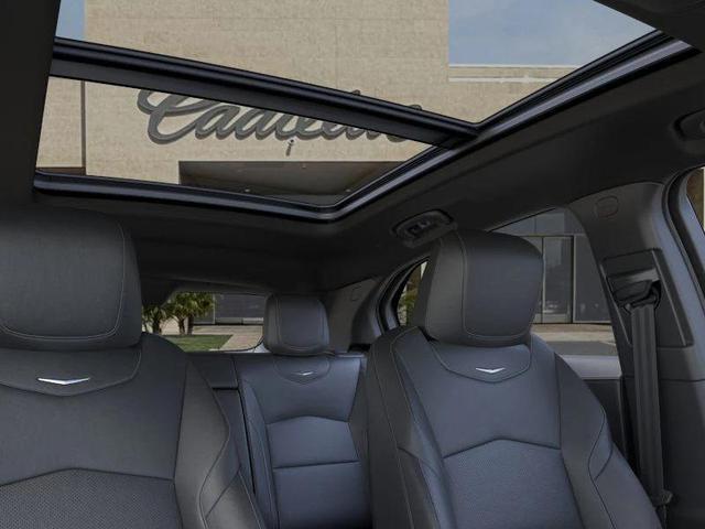 Photo of 2025 Crystal White Tricoat Cadillac XT4