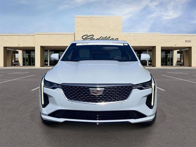 2022 Cadillac CT4