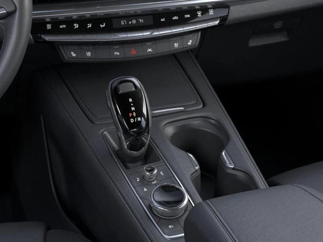 Photo of 2025 Crystal White Tricoat Cadillac XT4