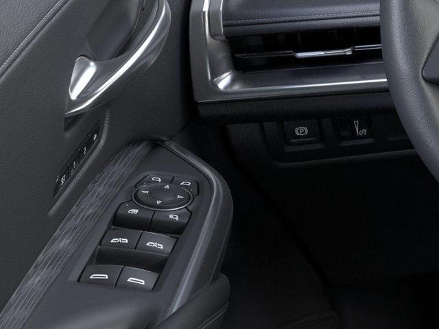Photo of 2025 Crystal White Tricoat Cadillac XT4