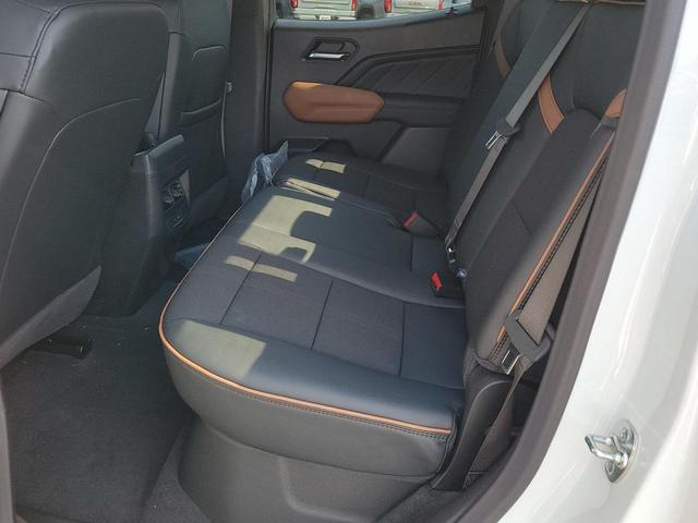 Photo of 2026 Summit White GMC Canyon