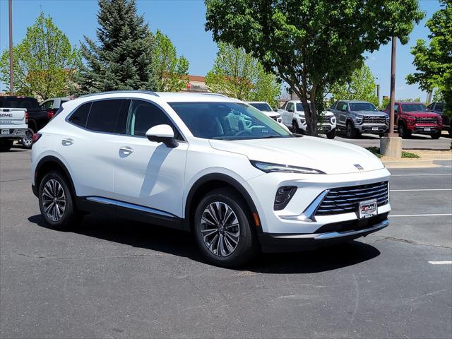 Photo of 2025 Summit White Buick Envision