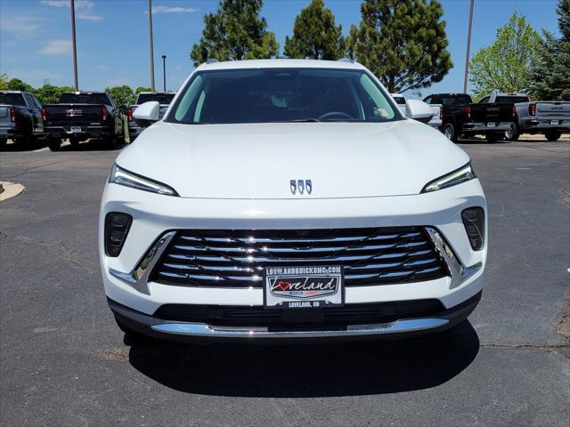 Photo of 2025 Summit White Buick Envision
