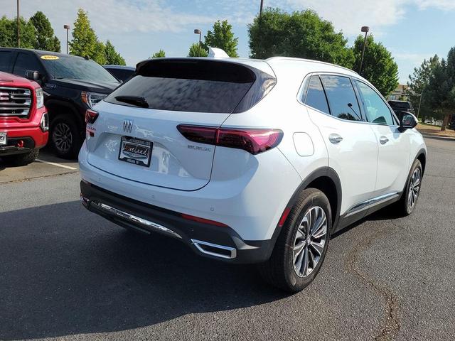 Photo of 2025 White Buick Envision