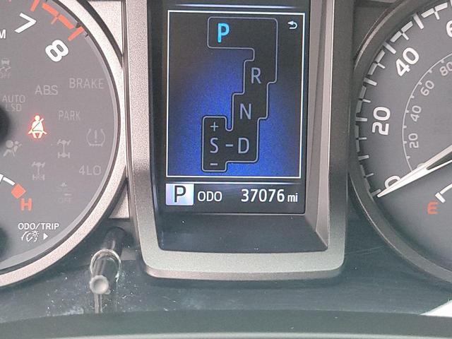 Photo of 2021 Gray Toyota Tacoma