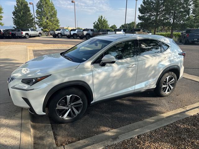 Photo of 2018 Eminent White Pearl Lexus NX 300h