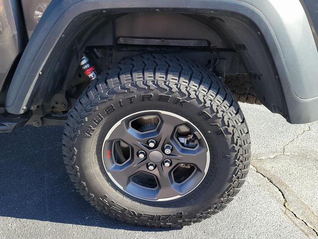 Photo of 2022 Granite Crystal Metallic Clearcoat Jeep Gladiator