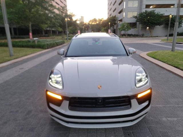 Photo of 2023 Gray Porsche Macan