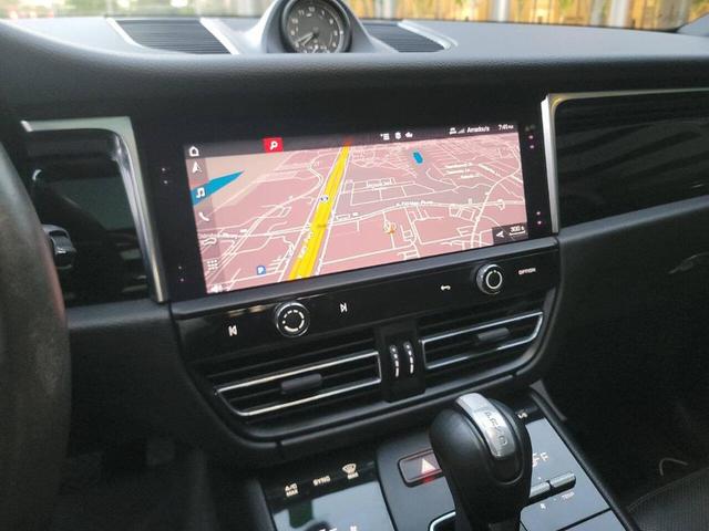 Photo of 2023 Gray Porsche Macan