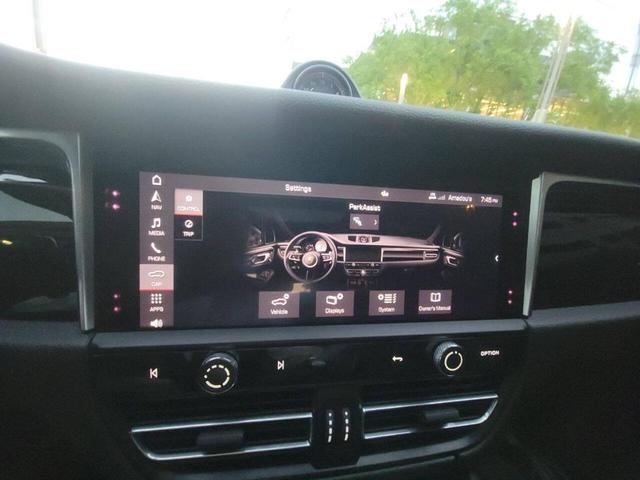 Photo of 2023 Gray Porsche Macan