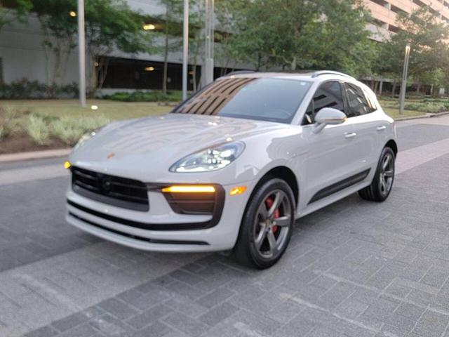 Photo of 2023 Gray Porsche Macan