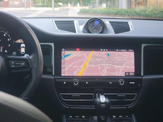 Photo of 2023 Gray Porsche Macan
