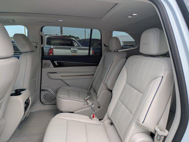 Photo of 2026 iridescent white tricoat Buick Enclave