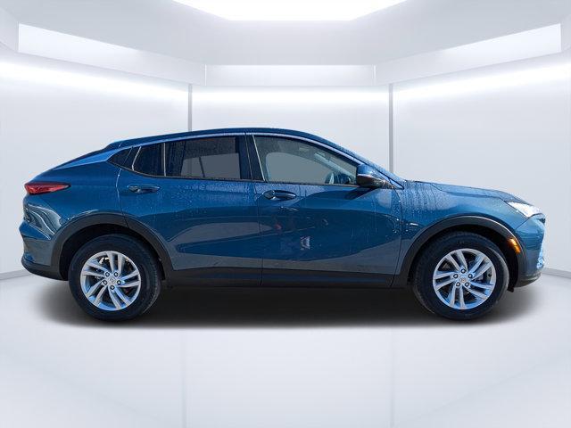 Photo of 2025 Ocean Blue Metallic Buick Envista