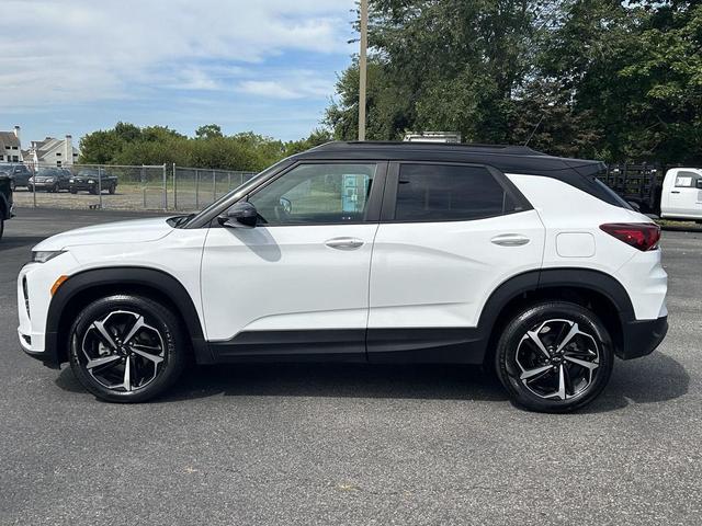 Photo of 2021 Summit White Chevrolet Trailblazer