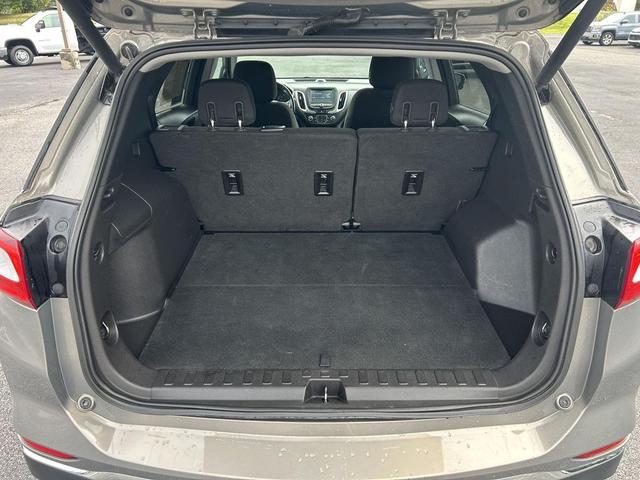 Photo of 2018 Pepperdust Metallic Chevrolet Equinox