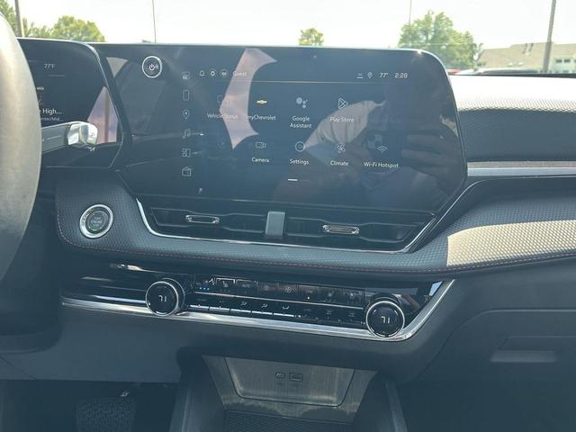 Photo of 2026 Mosaic Black Metallic Chevrolet Equinox