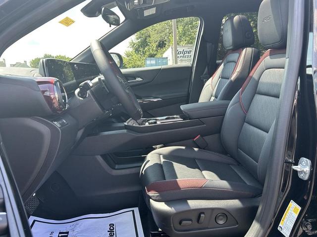 Photo of 2026 Mosaic Black Metallic Chevrolet Equinox