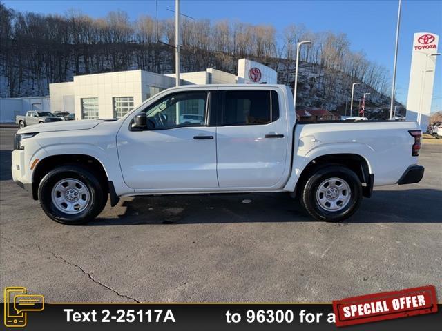 Photo of 2022 Glacier White Nissan Frontier