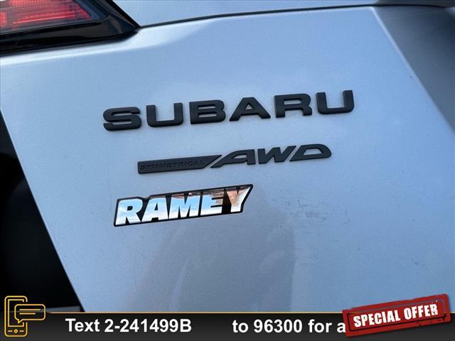 Photo of 2023 Ice Silver Metallic Subaru Outback