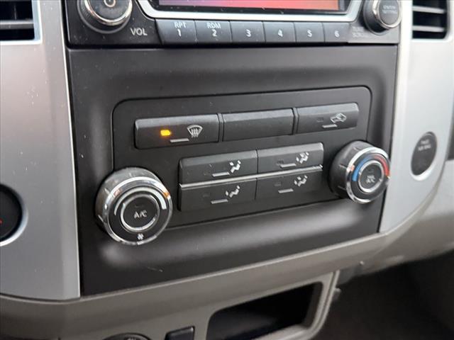 Photo of 2016 Glacier White Nissan Frontier