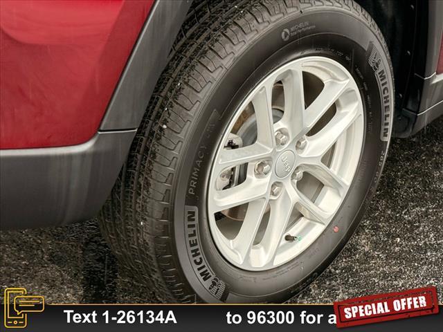 Photo of 2024 Velvet Red Pearlcoat Jeep Grand Cherokee