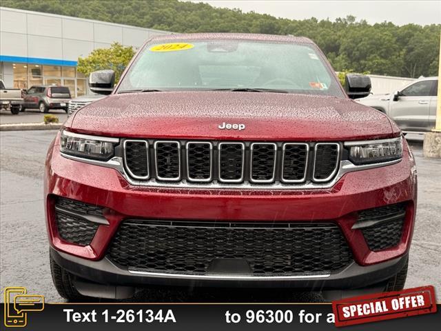 Photo of 2024 Velvet Red Pearlcoat Jeep Grand Cherokee