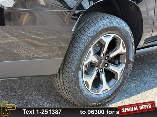 Photo of 2025 Onyx Black GMC Yukon XL