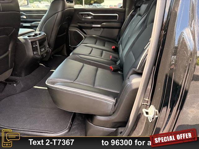 Photo of 2025 Diamond Black Crystal Pearlcoat RAM 1500