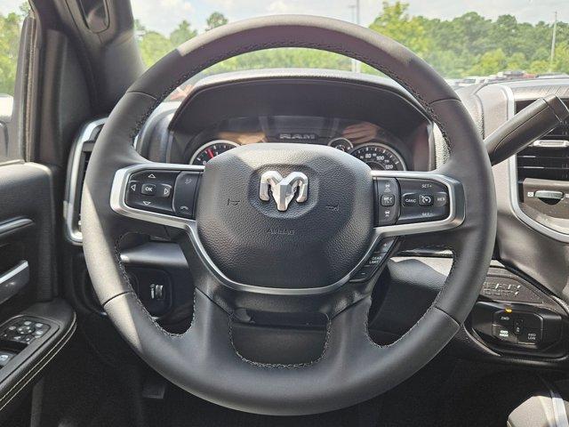 Photo of 2025 Diamond Black Crystal Pearlcoat RAM 2500