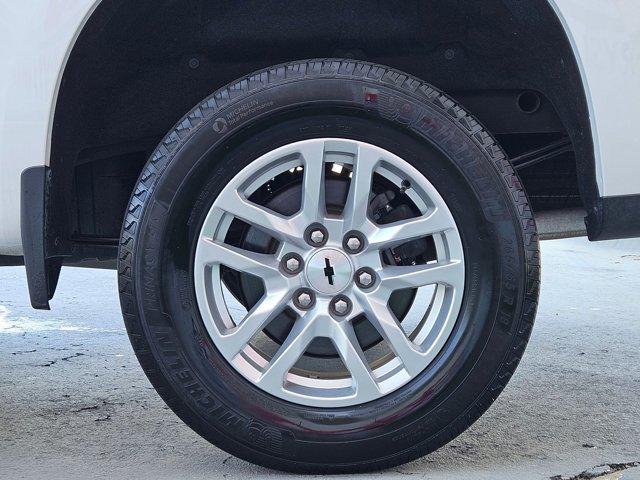 Photo of 2021 Summit White Chevrolet Silverado 1500
