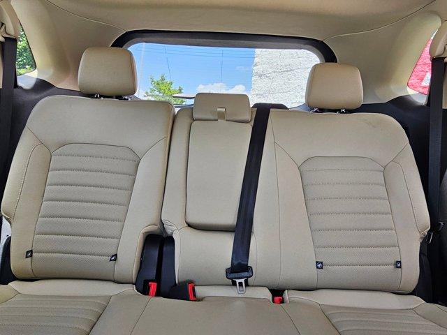 Photo of 2024 Oxford White Ford Edge