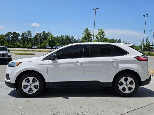 Photo of 2024 Oxford White Ford Edge