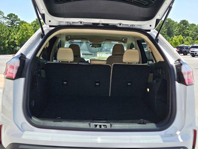 Photo of 2024 Oxford White Ford Edge