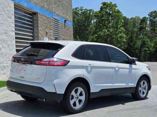 Photo of 2024 Oxford White Ford Edge