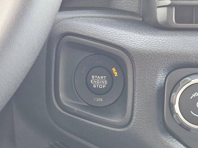 Photo of 2025 Bright White Clearcoat Jeep Wrangler