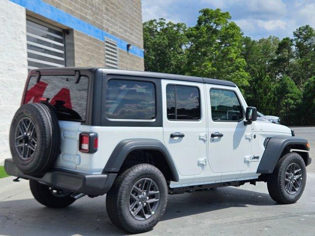 Photo of 2025 Bright White Clearcoat Jeep Wrangler