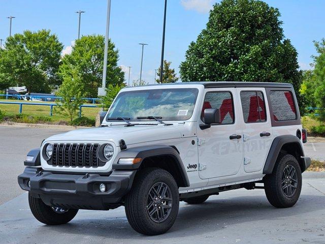 Photo of 2025 Bright White Clearcoat Jeep Wrangler