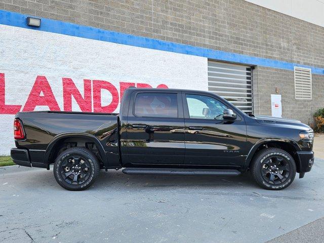 Photo of 2025 Diamond Black Crystal Pearlcoat RAM 1500