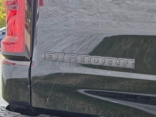 Photo of 2025 Diamond Black Crystal Pearlcoat RAM 1500