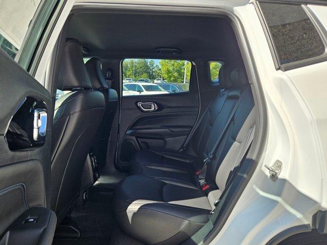 Photo of 2026 Bright White Clearcoat Jeep Compass