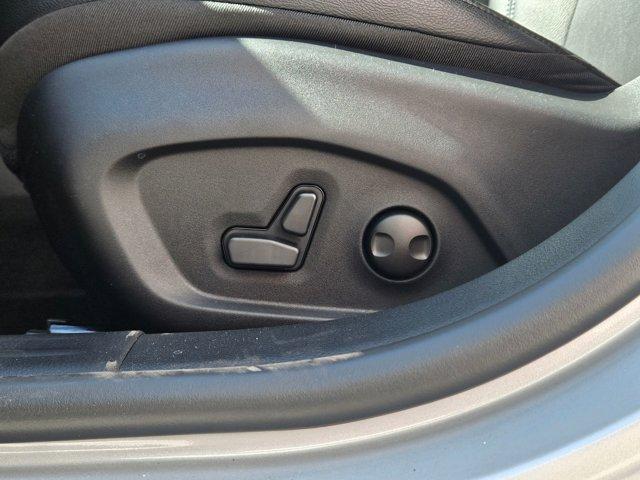 Photo of 2026 Silver Zynith Metallic Clearcoat Jeep Compass
