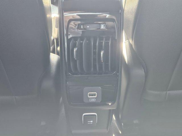 Photo of 2026 Silver Zynith Metallic Clearcoat Jeep Compass