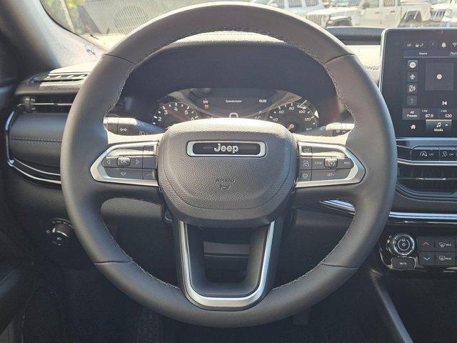 Photo of 2026 Silver Zynith Metallic Clearcoat Jeep Compass