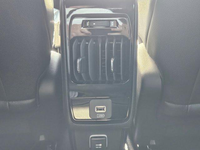 Photo of 2026 Silver Zynith Metallic Clearcoat Jeep Compass