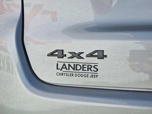 Photo of 2026 Silver Zynith Metallic Clearcoat Jeep Compass