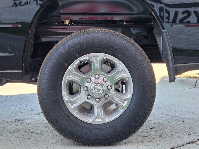 Photo of 2025 Diamond Black Crystal Pearlcoat RAM 2500