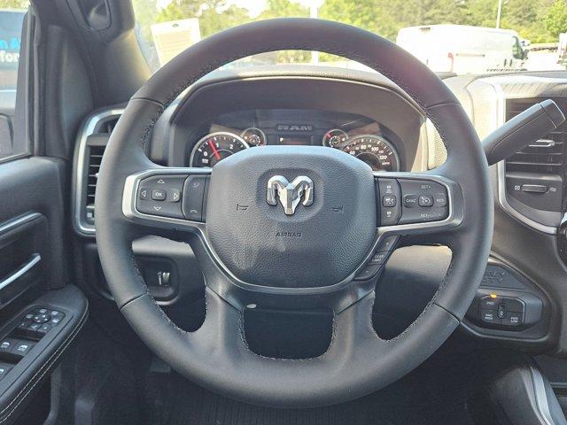 Photo of 2025 Diamond Black Crystal Pearlcoat RAM 2500